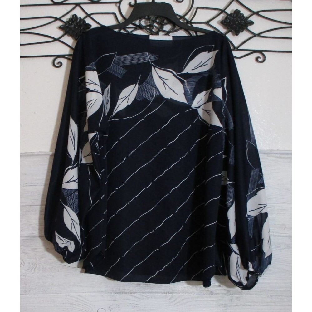 VTG. Samantha O Women's Top Size XL Long Sleeve Blue Floral Round Neck